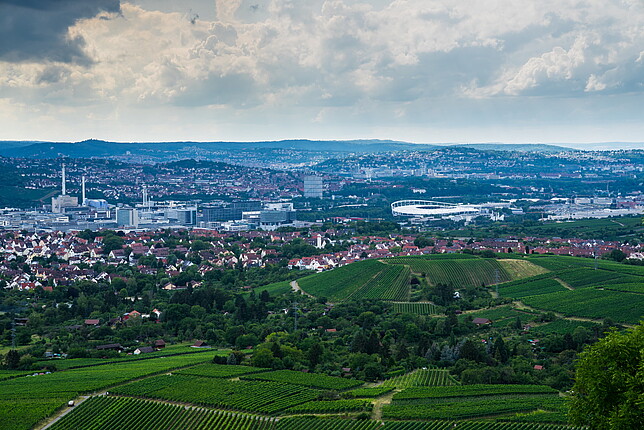 Luftaufnahme mit Blick auf Stuttgart