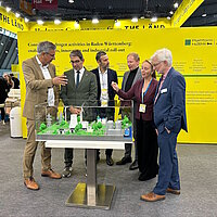 Beiräte des Wasserstoff-Beirats BW mit Isabell Knüttgen und Staatssekretär Dr. Andre Baumann im Gespräch