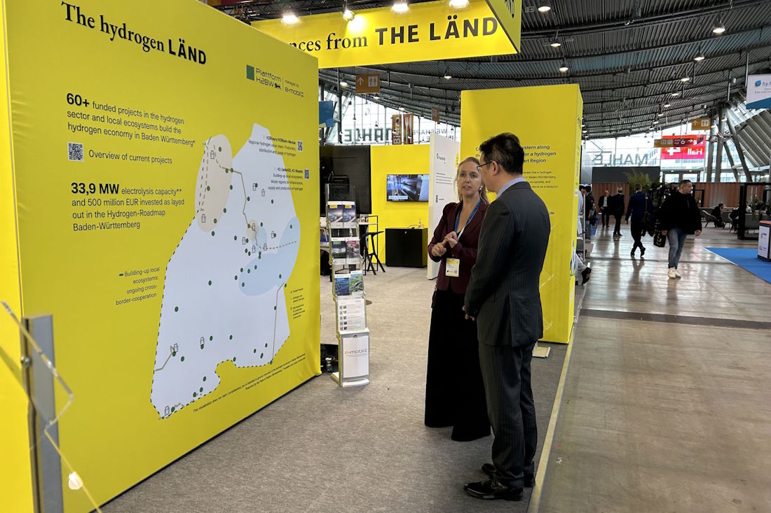 Baden-Württemberg Karte zeigt H2-Aktivitäten auf dem Messestand der hy-fcell 2025